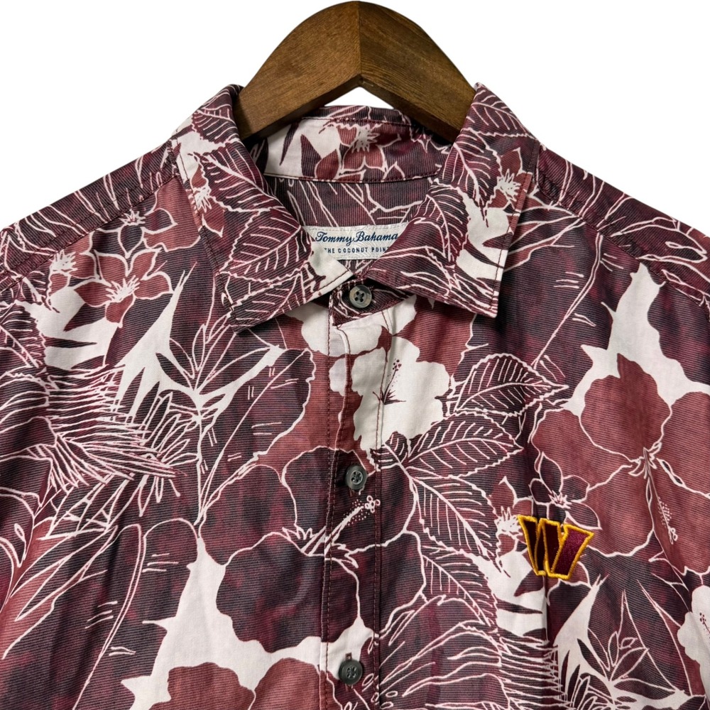 Tommy Bahama Shirt Mens L The Coconut Point Washington Commanders Floral NFL